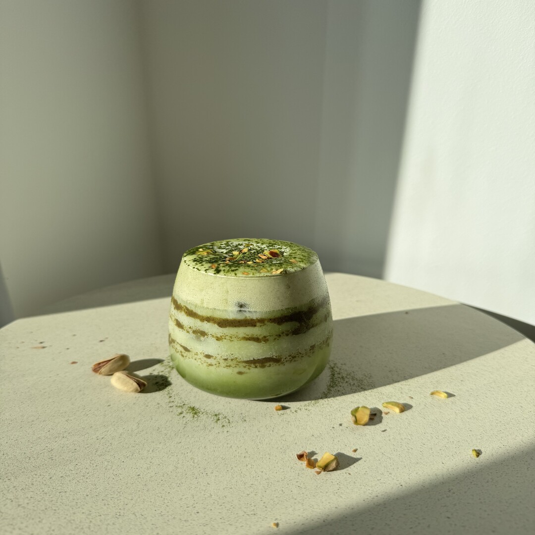 Pisztáciás matcha cloud latte
